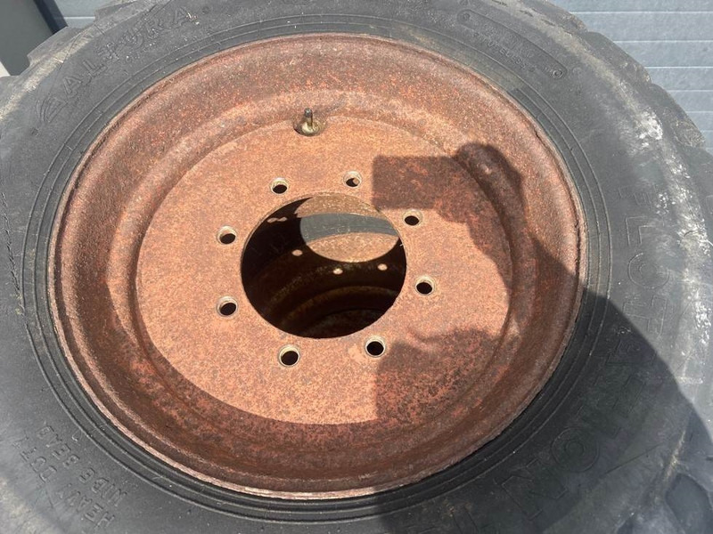 Schaeff SKL841-Altura 550/45-22.5-Tire/Reifen/Band - Wheels and tires for Construction machinery: picture 4 Schaeff SKL841-Altura 550/45-22.5-Tire/Reifen/Band - Wheels and tires for Construction machinery: picture 4