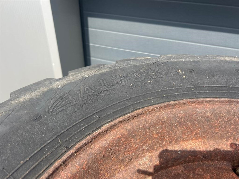 Schaeff SKL841-Altura 550/45-22.5-Tire/Reifen/Band - Wheels and tires for Construction machinery: picture 5 Schaeff SKL841-Altura 550/45-22.5-Tire/Reifen/Band - Wheels and tires for Construction machinery: picture 5