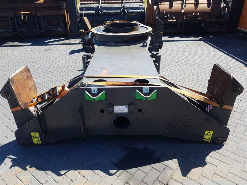 Sennebogen 818E - Undercarriage/Unterwagen/Onderwagen - Frame/ Chassis: picture 3 Sennebogen 818E - Undercarriage/Unterwagen/Onderwagen - Frame/ Chassis: picture 3