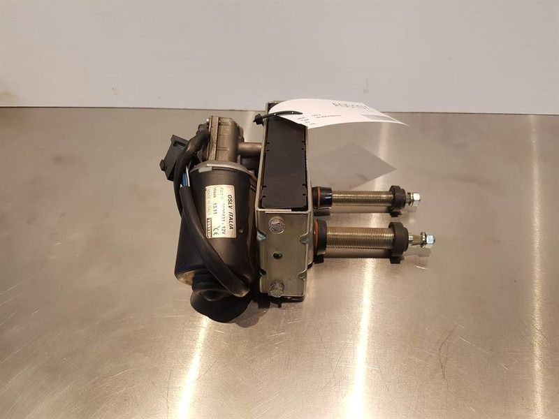 Terex TL/SKL-5388665416-OSLV-Wiper motor/Wischermotor - Electrical system for Construction machinery: picture 5 Terex TL/SKL-5388665416-OSLV-Wiper motor/Wischermotor - Electrical system for Construction machinery: picture 5