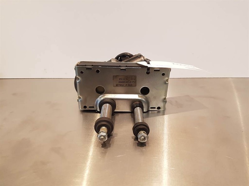 Terex TL/SKL-5388665416-OSLV-Wiper motor/Wischermotor - Electrical system for Construction machinery: picture 1 Terex TL/SKL-5388665416-OSLV-Wiper motor/Wischermotor - Electrical system for Construction machinery: picture 1