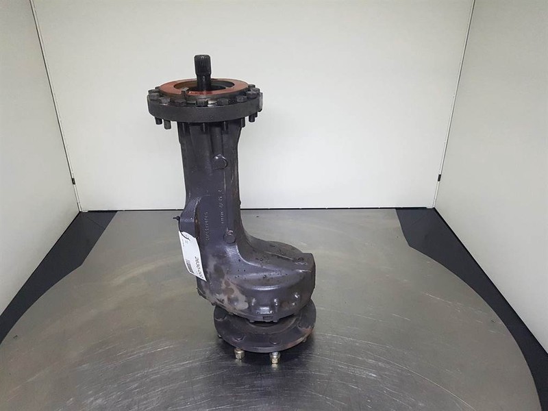 Volvo L30-4472439070A-Axle housing/Achskörper/Astrechter - Axle and parts for Construction machinery: picture 1 Volvo L30-4472439070A-Axle housing/Achskörper/Astrechter - Axle and parts for Construction machinery: picture 1