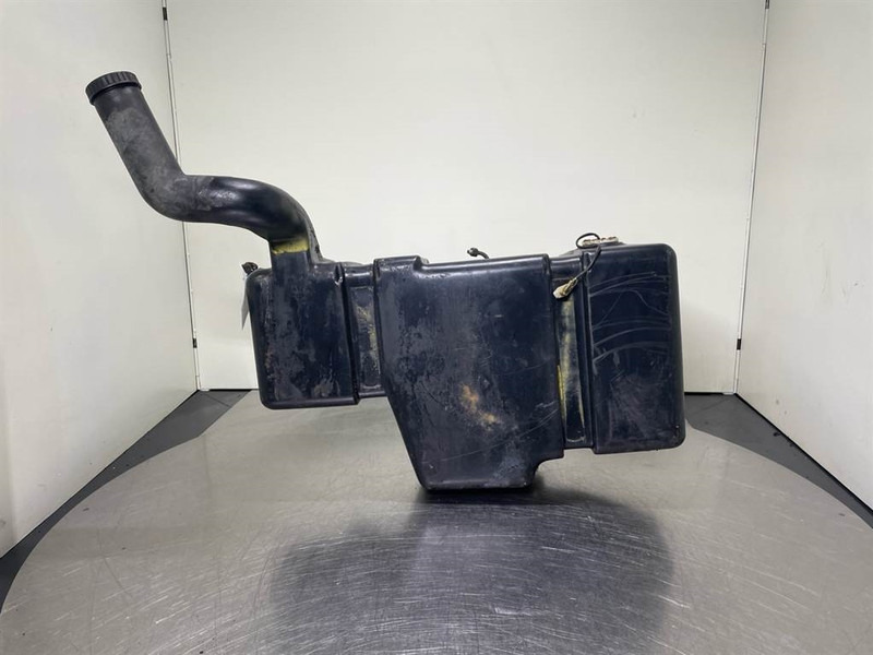 Volvo L30D-VOE11370525-Fuel tank/Kraftstofftank/Tank - Frame/ Chassis for Construction machinery: picture 1 Volvo L30D-VOE11370525-Fuel tank/Kraftstofftank/Tank - Frame/ Chassis for Construction machinery: picture 1