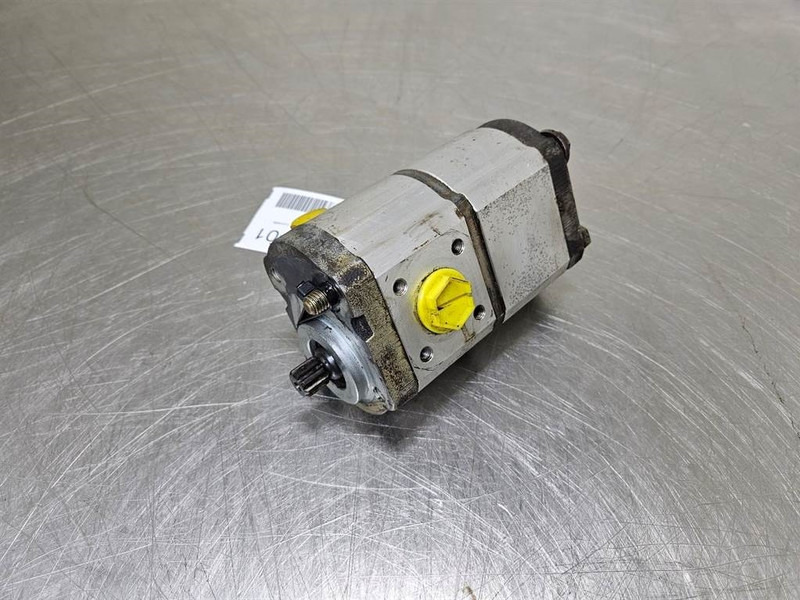 Volvo L35B-ZM2810806-Haldex WQ09A2-Gearpump/Zahnradpumpe - Hydraulics for Construction machinery: picture 1 Volvo L35B-ZM2810806-Haldex WQ09A2-Gearpump/Zahnradpumpe - Hydraulics for Construction machinery: picture 1