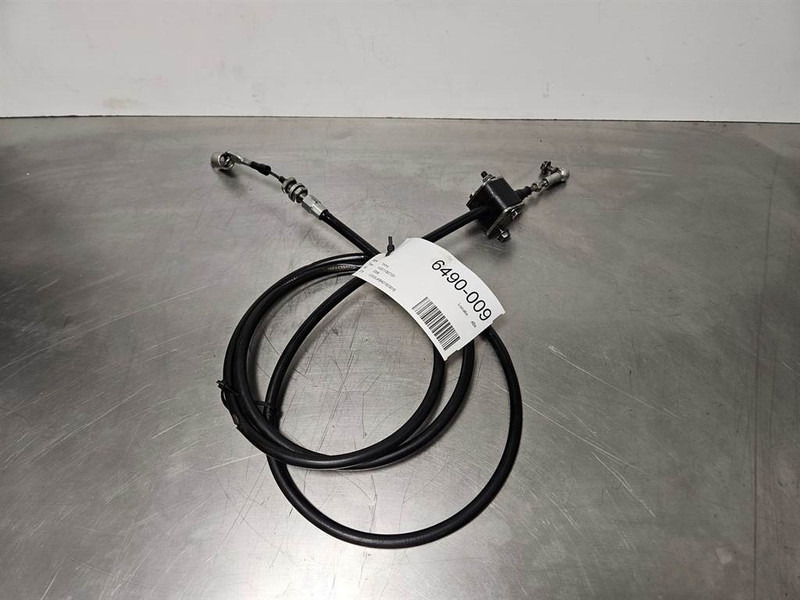 Volvo L40B-ZM2812373-Throttle cable/Gaszug/Gaskabel - Frame/ Chassis for Construction machinery: picture 2 Volvo L40B-ZM2812373-Throttle cable/Gaszug/Gaskabel - Frame/ Chassis for Construction machinery: picture 2