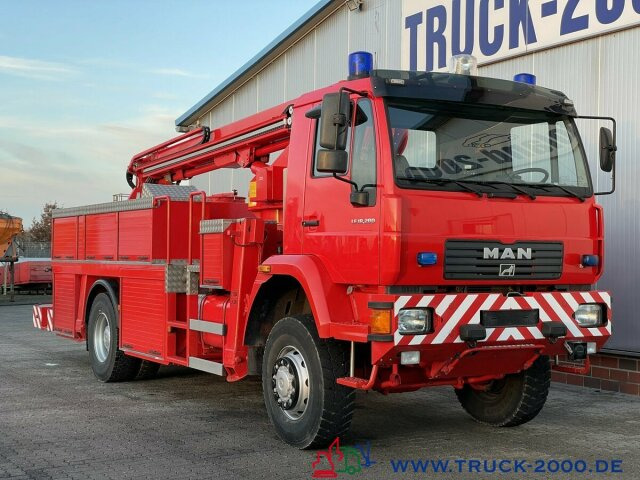 Truck mounted aerial platform MAN 18.280 4x4 25m Höhe Montage-Dach-Solar nur 22TKM: picture 8