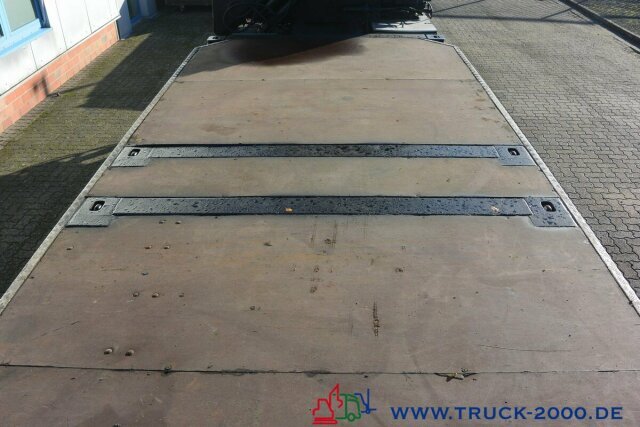 MAN TGA 26.410 6x4 Hiab 400 Container bei 8m/5Tonnen - Dropside/ Flatbed truck, Crane truck: picture 2 MAN TGA 26.410 6x4 Hiab 400 Container bei 8m/5Tonnen - Dropside/ Flatbed truck, Crane truck: picture 2