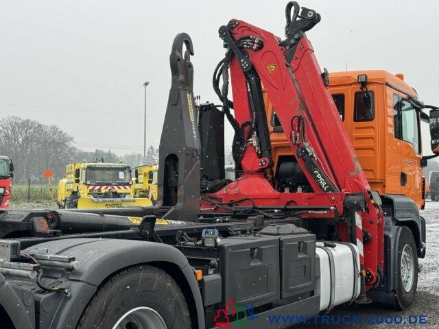 MAN TGS 26.360 Palfinger Kran 9m = 1,2t NUR 150 TKM - Hook lift truck, Crane truck: picture 3 MAN TGS 26.360 Palfinger Kran 9m = 1,2t NUR 150 TKM - Hook lift truck, Crane truck: picture 3