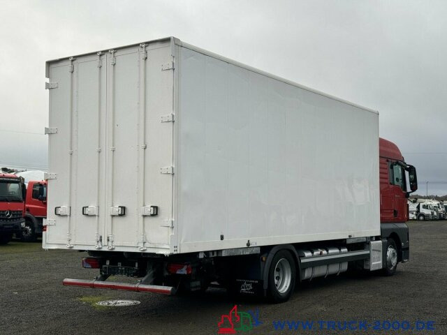 MAN TGX 18.360 Koffer XL Haus Bett Standhzg 277TKM - Box truck: picture 4 MAN TGX 18.360 Koffer XL Haus Bett Standhzg 277TKM - Box truck: picture 4