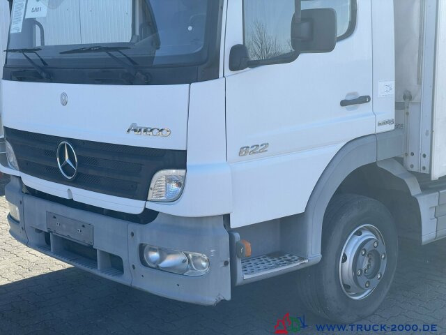 Autotransporter truck Mercedes-Benz 822 Atego Geschlossener Transport + el. Rampen: picture 15