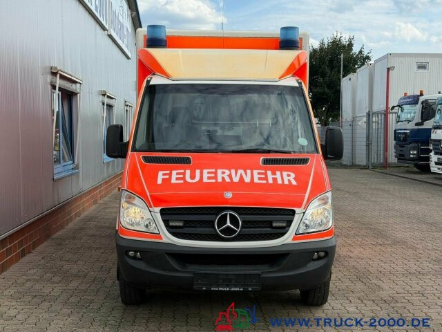 Ambulance Mercedes-Benz Sprinter 516 Fahrtec RTW Luftfederung Retarder: picture 11