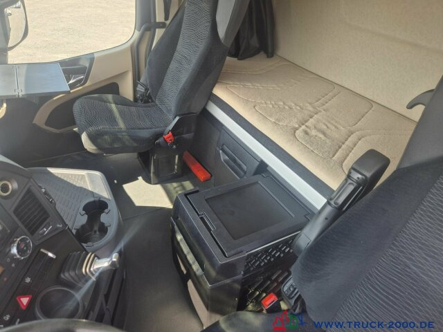 Mercedes-Benz Actros 1846 Giga Space Retarder 2 Betten - Tractor unit: picture 3 Mercedes-Benz Actros 1846 Giga Space Retarder 2 Betten - Tractor unit: picture 3