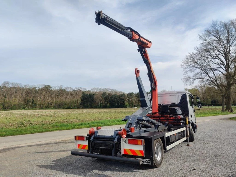 MAN TGL 12.250 Containersysteem met kraan Palfinger PK9001 + Remote - Hook lift truck, Crane truck: picture 3 MAN TGL 12.250 Containersysteem met kraan Palfinger PK9001 + Remote - Hook lift truck, Crane truck: picture 3