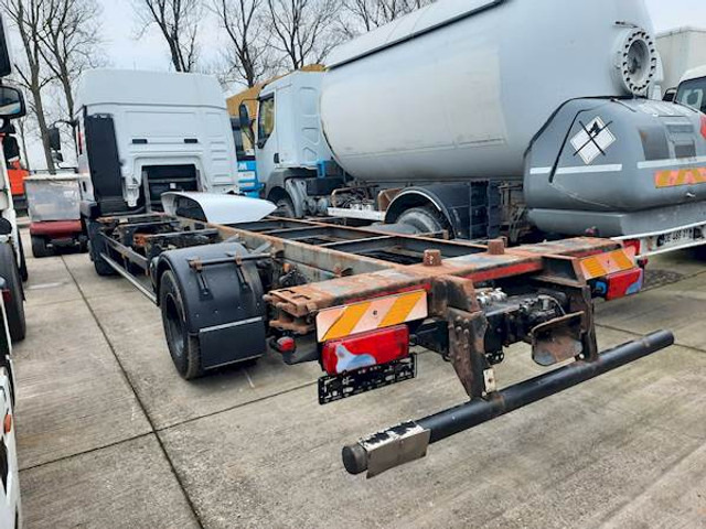 MAN TGM 15.290 4X2 LL - Container transporter/ Swap body truck: picture 2 MAN TGM 15.290 4X2 LL - Container transporter/ Swap body truck: picture 2