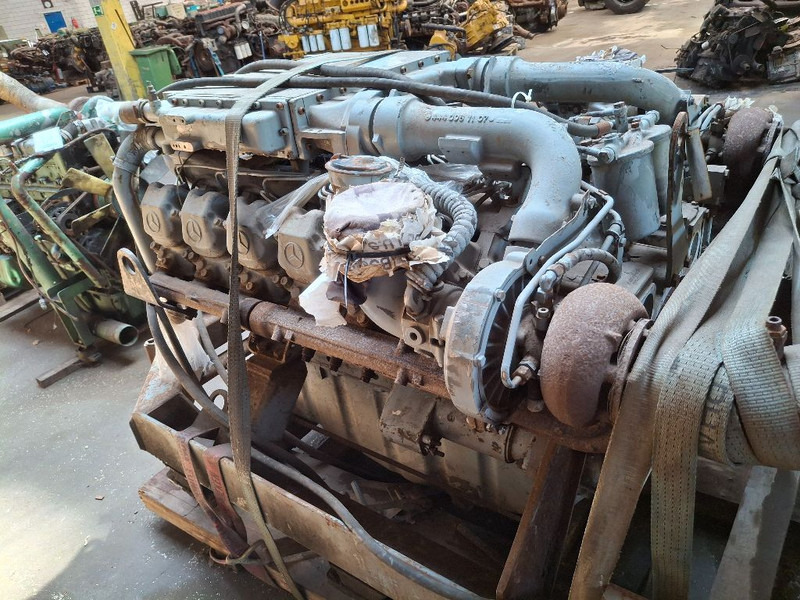 Mercedes-Benz OM444LA - Engine: picture 4 Mercedes-Benz OM444LA - Engine: picture 4