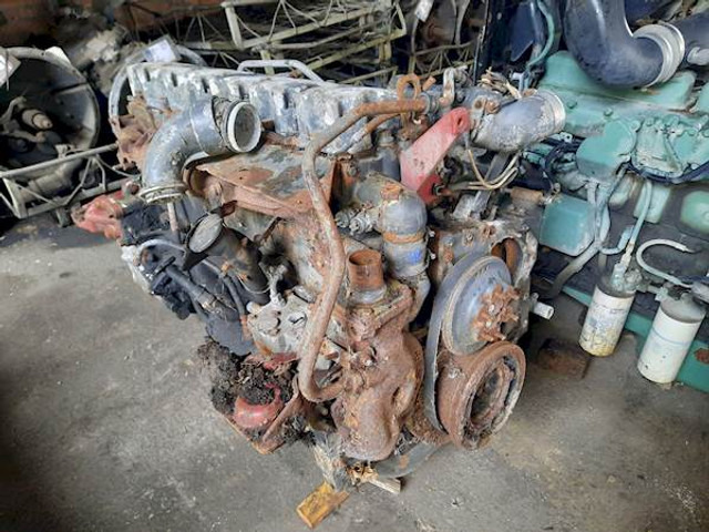 Renault 6 CILINDER - Engine for Truck: picture 2 Renault 6 CILINDER - Engine for Truck: picture 2