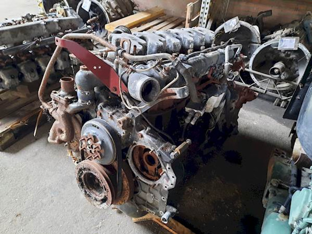 Renault 6 CILINDER - Engine for Truck: picture 3 Renault 6 CILINDER - Engine for Truck: picture 3