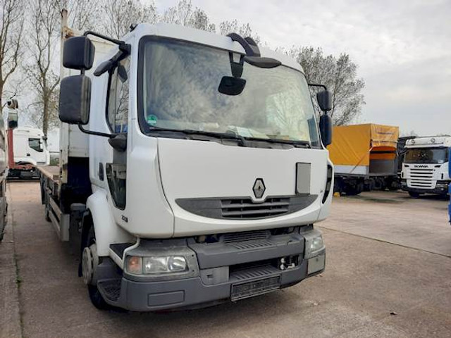 Renault MIDLUM 220 - Cab chassis truck: picture 3 Renault MIDLUM 220 - Cab chassis truck: picture 3