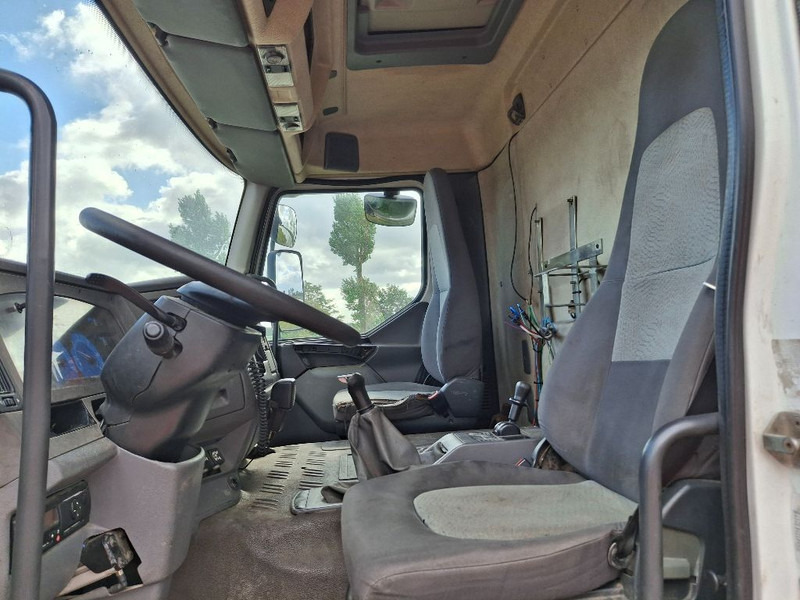 Renault PREMIUM 270 GAS / LPG - Tank truck: picture 4 Renault PREMIUM 270 GAS / LPG - Tank truck: picture 4