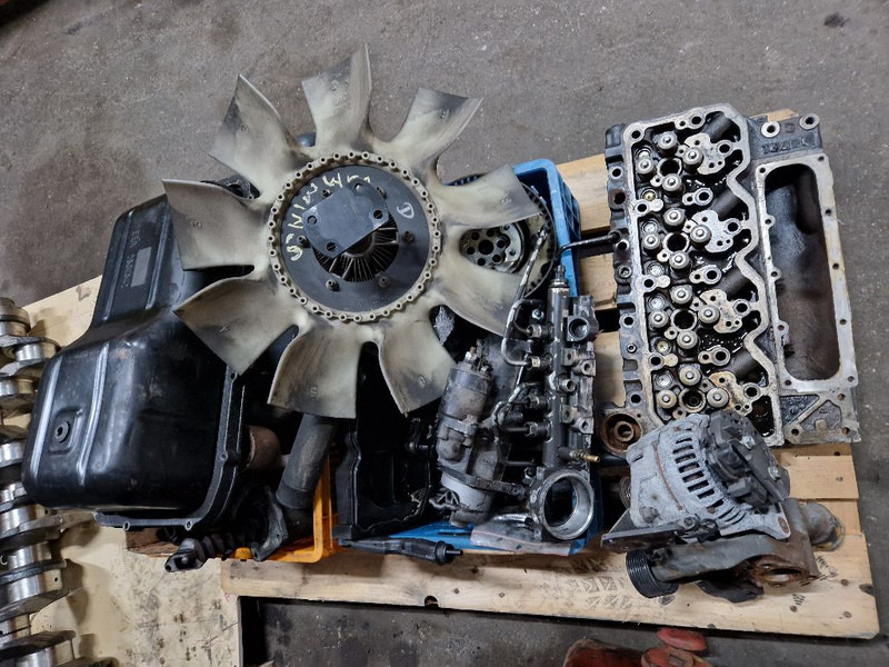 DAF FR 136 S1 (LF45) - Spare parts: picture 1 DAF FR 136 S1 (LF45) - Spare parts: picture 1