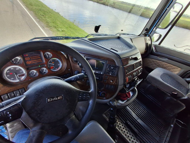 DAF XF 105.410 MANUAL GEARBOX - Tractor unit: picture 2 DAF XF 105.410 MANUAL GEARBOX - Tractor unit: picture 2