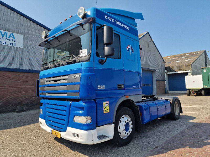 DAF XF105.460 - Tractor unit: picture 1 DAF XF105.460 - Tractor unit: picture 1