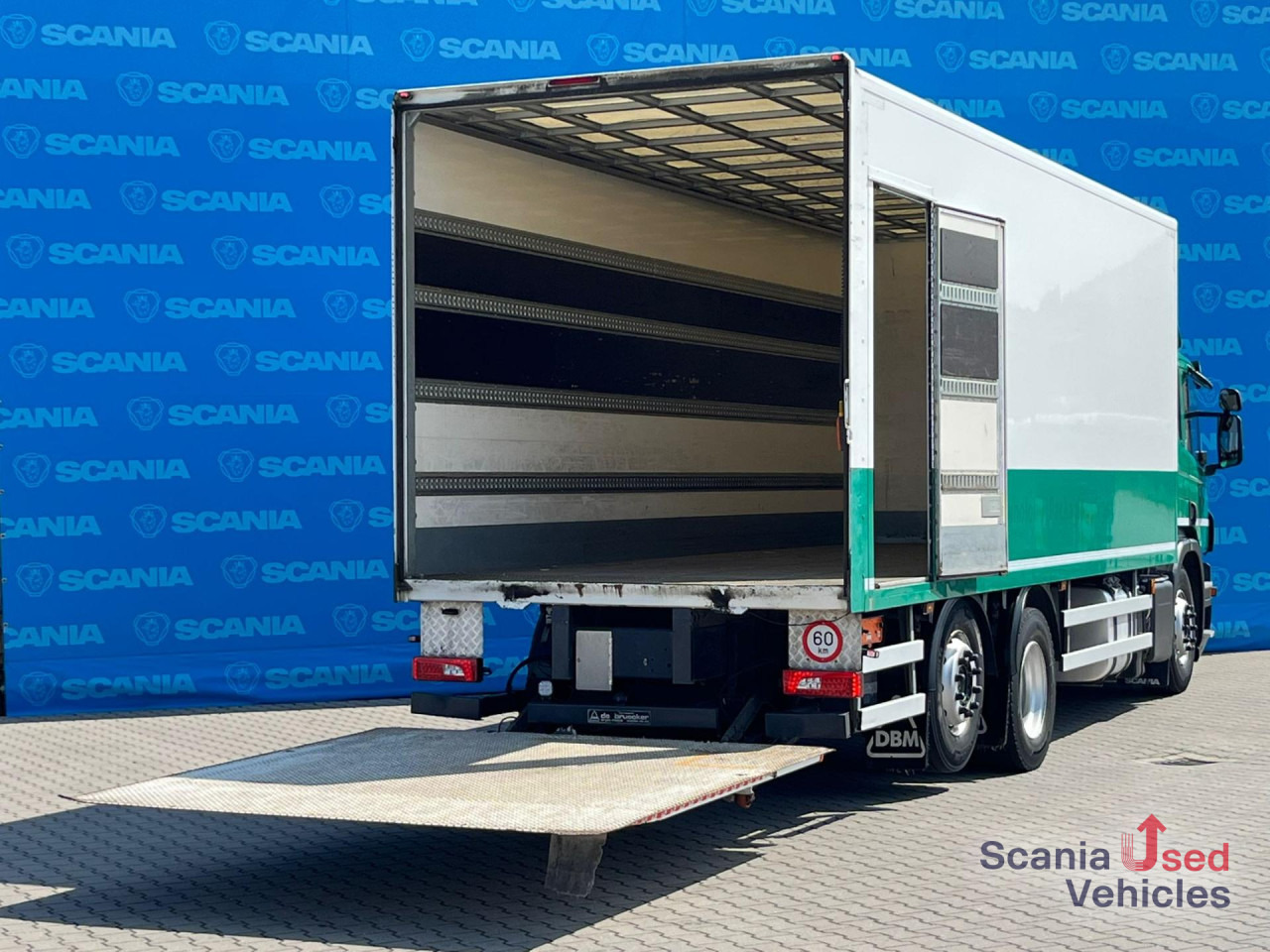 SCANIA P 320 DB6x2*4MNB RETARDER FULL AIR 8T TAIL LIFT 2T - Box truck: picture 2 SCANIA P 320 DB6x2*4MNB RETARDER FULL AIR 8T TAIL LIFT 2T - Box truck: picture 2