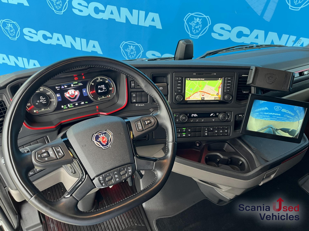 SCANIA S 590 A4x2NB V8 RETARDER DIFF-L FULL AIR 8T P-AIRC - Tractor unit: picture 4 SCANIA S 590 A4x2NB V8 RETARDER DIFF-L FULL AIR 8T P-AIRC - Tractor unit: picture 4