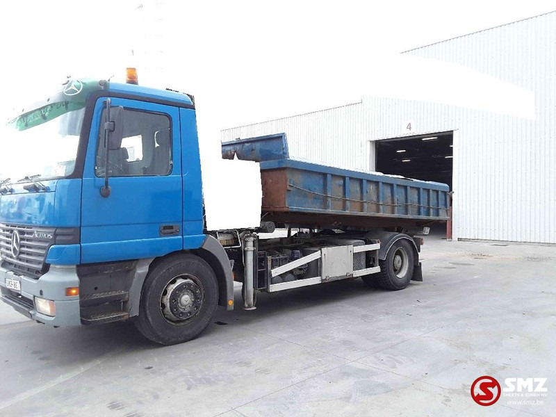 Mercedes-Benz Actros 1835 - Container transporter/ Swap body truck, Crane truck: picture 5 Mercedes-Benz Actros 1835 - Container transporter/ Swap body truck, Crane truck: picture 5