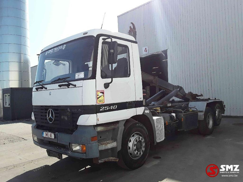 Mercedes-Benz Actros 2540 6x2 francais - Container transporter/ Swap body truck: picture 3 Mercedes-Benz Actros 2540 6x2 francais - Container transporter/ Swap body truck: picture 3