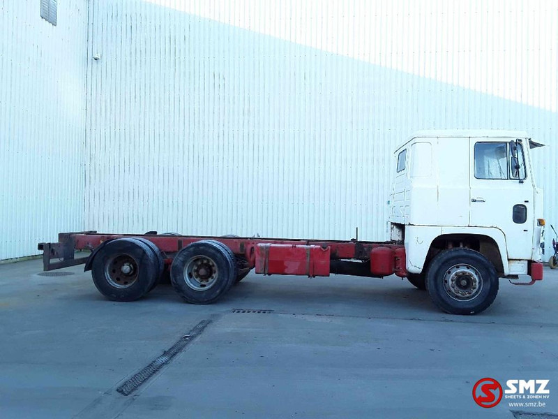 Scania 111 6x2 super lames - Cab chassis truck: picture 4 Scania 111 6x2 super lames - Cab chassis truck: picture 4