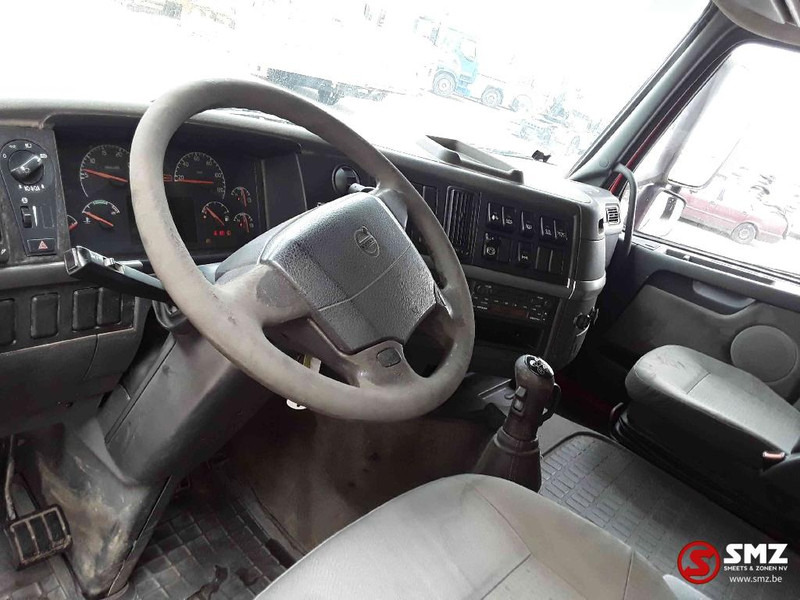 Interior photo 2: Tractor unit Volvo FH 12 420 manual 620 km hydraulic