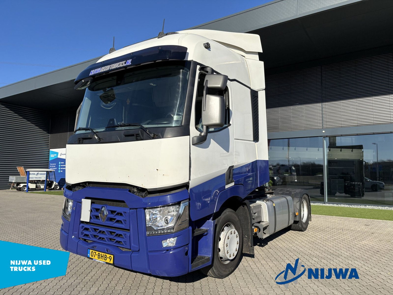 Renault T 460 4x2 Standkachel + Koelkast - Tractor unit: picture 1 Renault T 460 4x2 Standkachel + Koelkast - Tractor unit: picture 1
