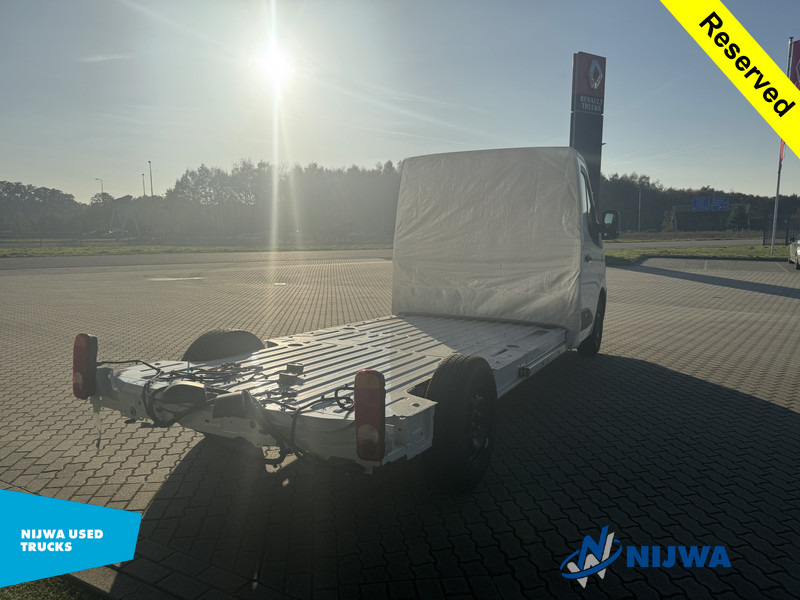 Renault Master E-Tech 145 L3H1 platform cabine - Van, Electric van: picture 4 Renault Master E-Tech 145 L3H1 platform cabine - Van, Electric van: picture 4
