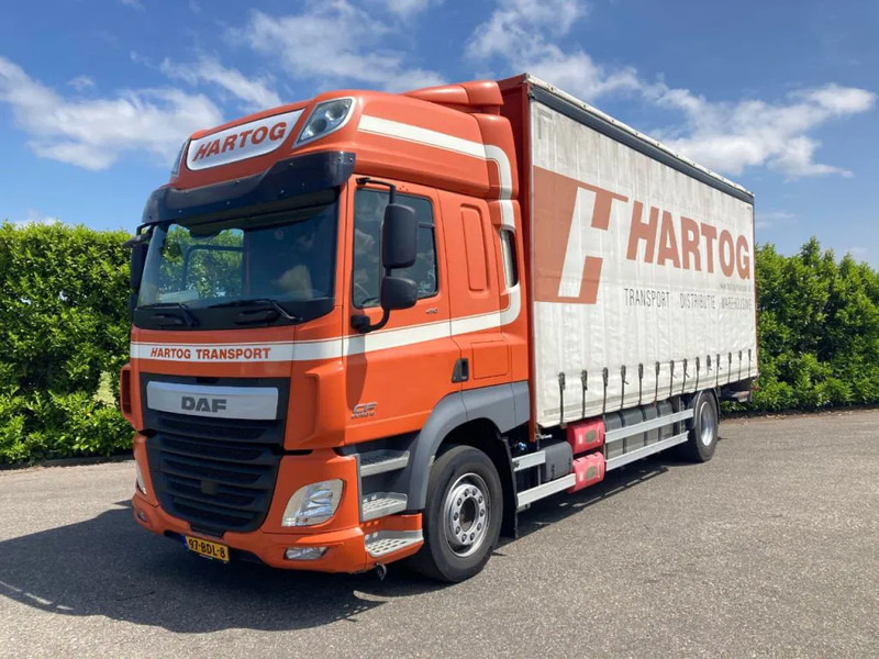 DAF CF 410 FA Euro6 Schuifzeilen vooras 9,0 ton - Box truck: picture 3 DAF CF 410 FA Euro6 Schuifzeilen vooras 9,0 ton - Box truck: picture 3