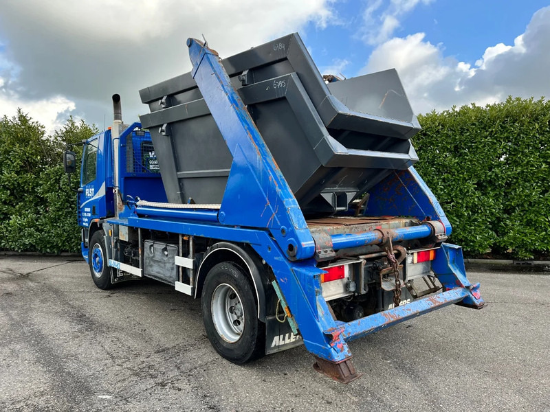 DAF CF 75.250 Euro3 / 2 bakken / Portaalarm / Manual - Hook lift truck: picture 4 DAF CF 75.250 Euro3 / 2 bakken / Portaalarm / Manual - Hook lift truck: picture 4