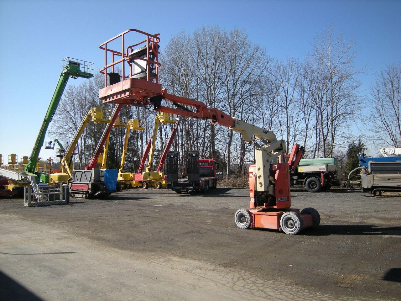 New Articulated boom JLG Arbeitsbühne JLG E300AJP , AH 11m: picture 6