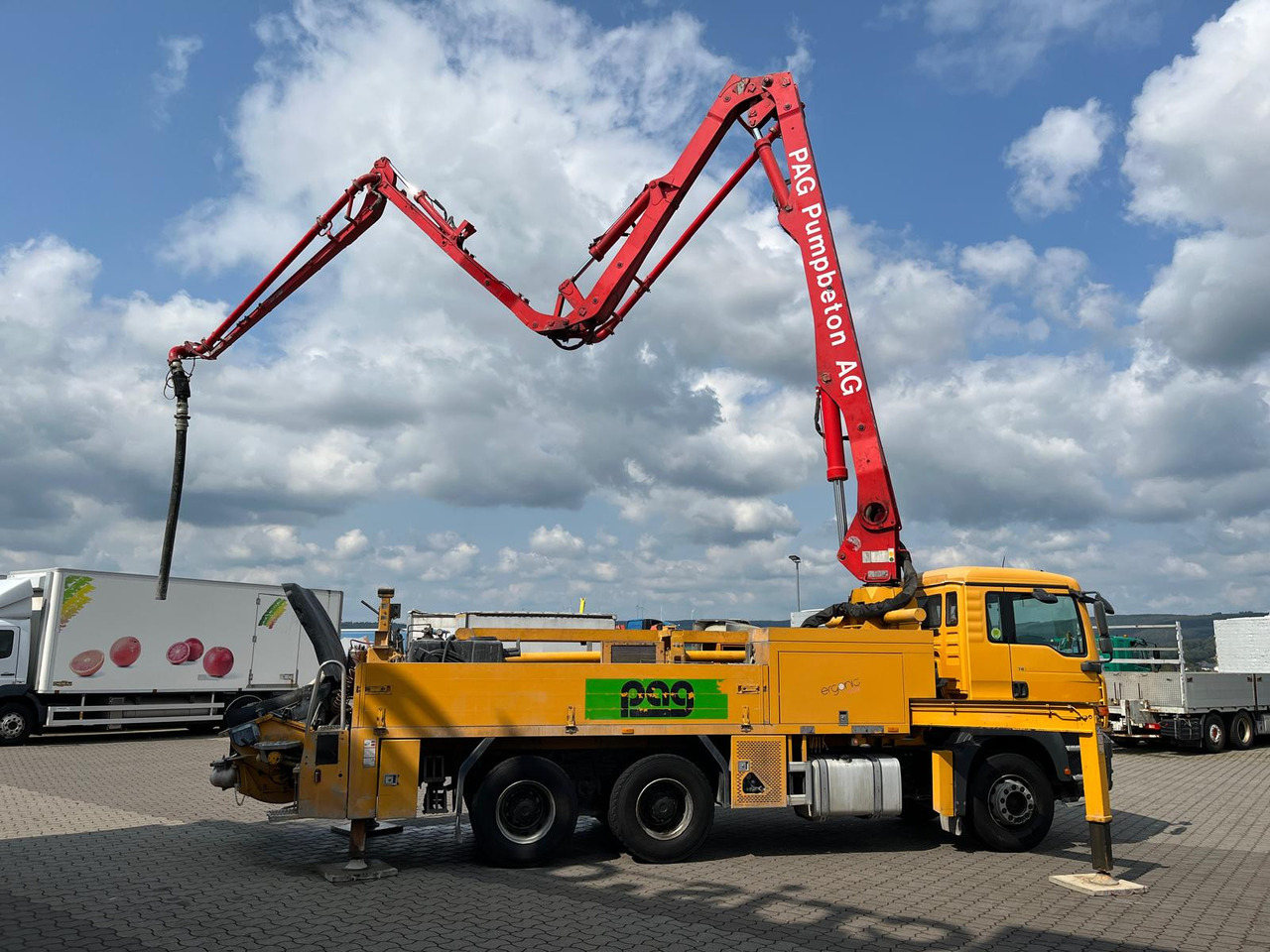 MAN 26.360 6x4 Putzmeister 24 m Hallenpumpe - Concrete pump truck: picture 4 MAN 26.360 6x4 Putzmeister 24 m Hallenpumpe - Concrete pump truck: picture 4
