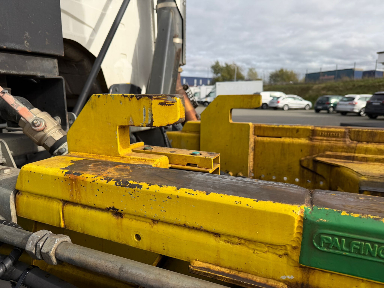 Scania P 410 8x4 Palfinger Getriebeschaden - Hook lift truck: picture 3 Scania P 410 8x4 Palfinger Getriebeschaden - Hook lift truck: picture 3