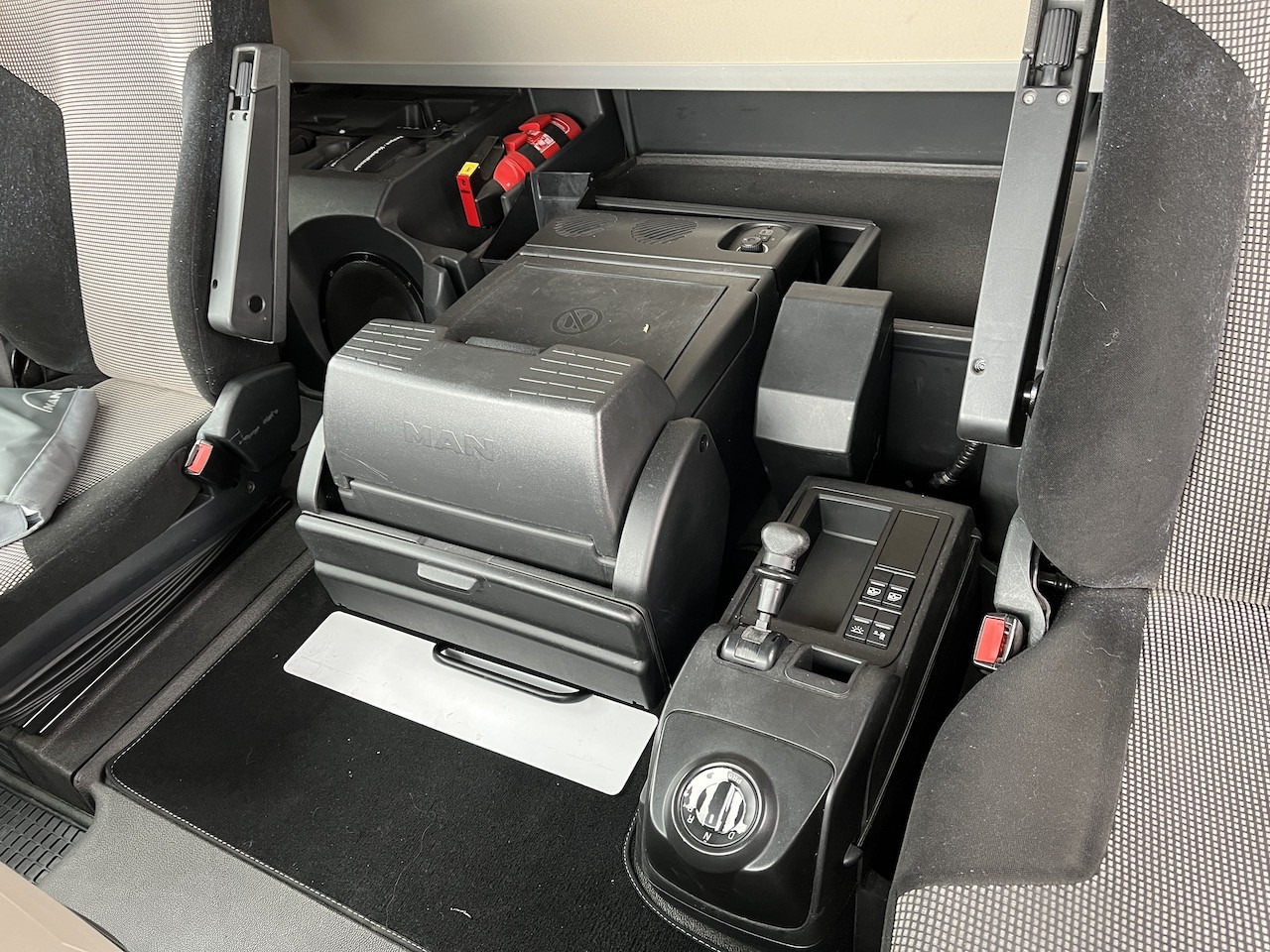 MAN TGX 26.500 6x2 Fahrgestell Lenk-Liftachse AHK - Truck: picture 3 MAN TGX 26.500 6x2 Fahrgestell Lenk-Liftachse AHK - Truck: picture 3