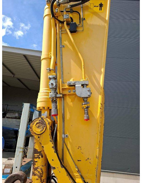 Crawler excavator Komatsu PC 240 LC-10: picture 8