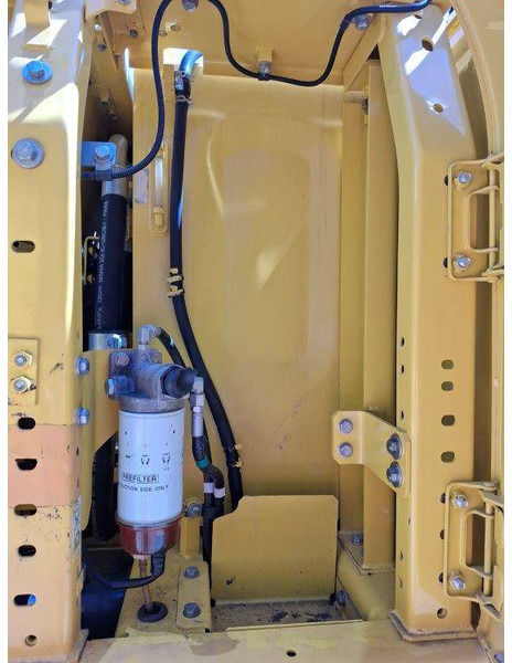 Crawler excavator Komatsu PC 240 LC-10: picture 17