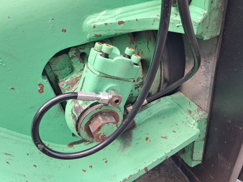 MONTABERT BRV45 - Hydraulic hammer for Construction machinery: picture 3 MONTABERT BRV45 - Hydraulic hammer for Construction machinery: picture 3