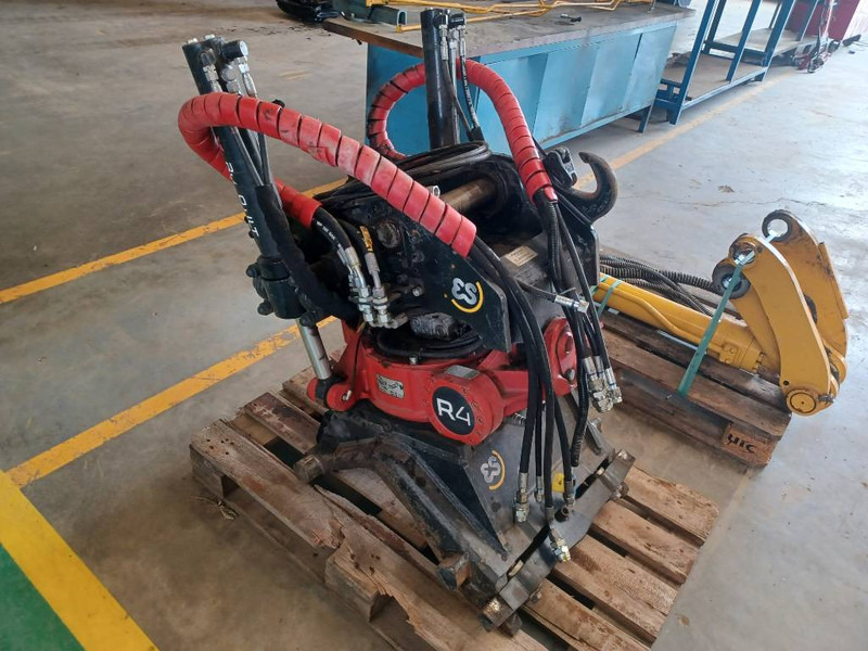 ROTOTILT R4 - Tiltrotator: picture 1 ROTOTILT R4 - Tiltrotator: picture 1