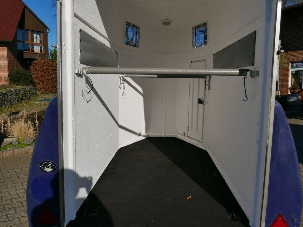 Böckmann 1,5 Pferde Heckklappe schwenkbar - Horse trailer: picture 4 Böckmann 1,5 Pferde Heckklappe schwenkbar - Horse trailer: picture 4