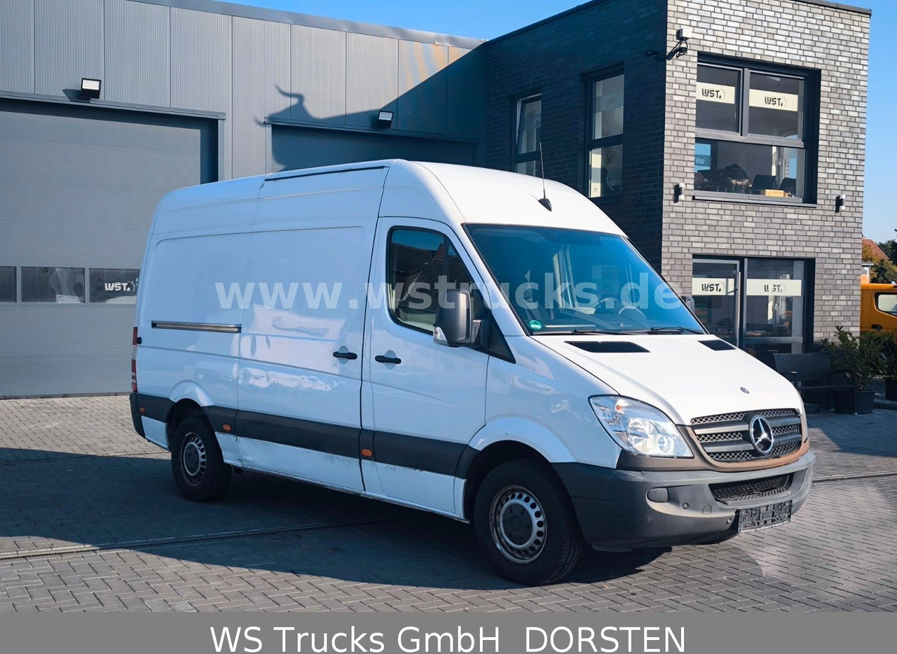 Mercedes-Benz Sprinter II Kasten 216 CDI Hoch/Lang - Van: picture 2 Mercedes-Benz Sprinter II Kasten 216 CDI Hoch/Lang - Van: picture 2