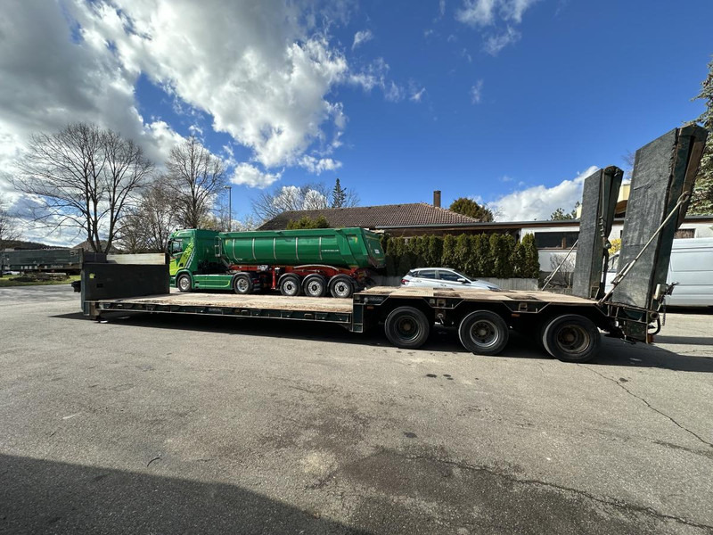 Goldhofer STZ -TL 3 -33/80 3-Achs TL 3x Lenk Rampen TÜV NEU! STZ -TL 3 -33/80 3-Achs TL 3x Lenk Rampen TÜV NEU! - Semi-trailer: picture 2 Goldhofer STZ -TL 3 -33/80 3-Achs TL 3x Lenk Rampen TÜV NEU! STZ -TL 3 -33/80 3-Achs TL 3x Lenk Rampen TÜV NEU! - Semi-trailer: picture 2