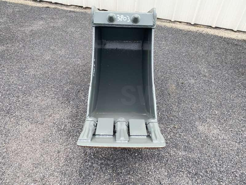 MECALAC 450mm - Series 8 / 10 / 11 et 12 - Excavator bucket for Construction machinery: picture 3 MECALAC 450mm - Series 8 / 10 / 11 et 12 - Excavator bucket for Construction machinery: picture 3
