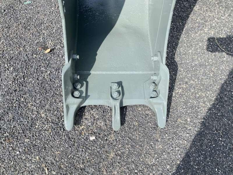 VOLVO BL71 - 450mm - Excavator bucket for Construction machinery: picture 2 VOLVO BL71 - 450mm - Excavator bucket for Construction machinery: picture 2