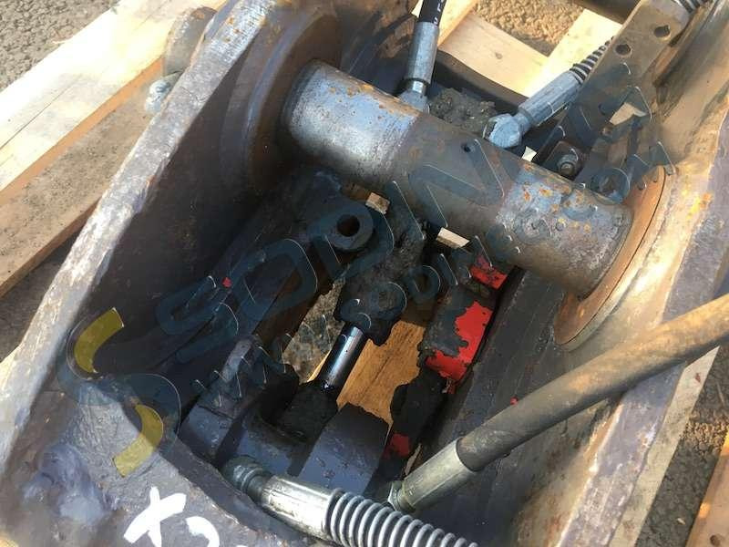 VOLVO Coupleur Hydraulique VOLVO montage origine ECR50 - Quick coupler for Construction machinery: picture 2 VOLVO Coupleur Hydraulique VOLVO montage origine ECR50 - Quick coupler for Construction machinery: picture 2